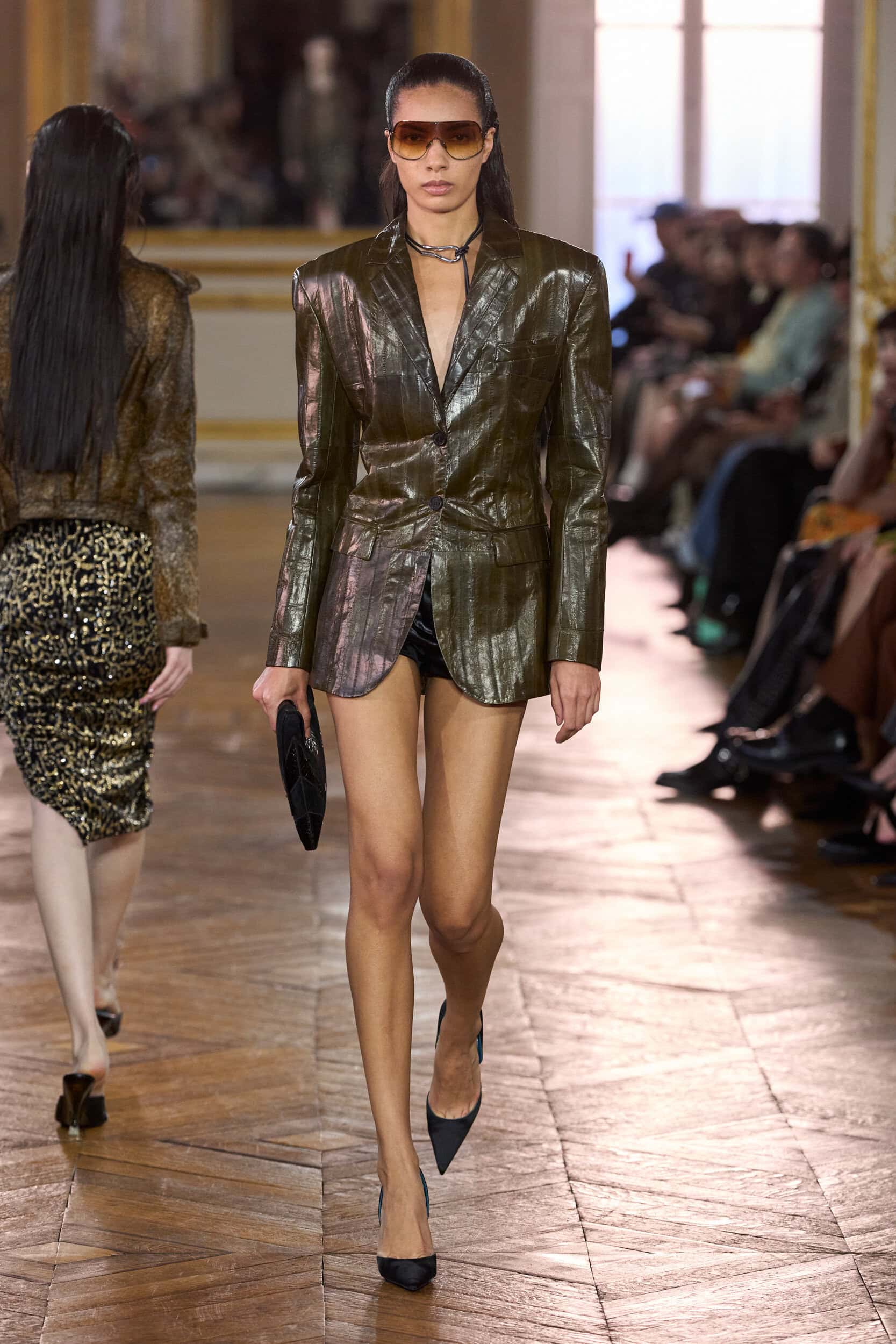 Look 14