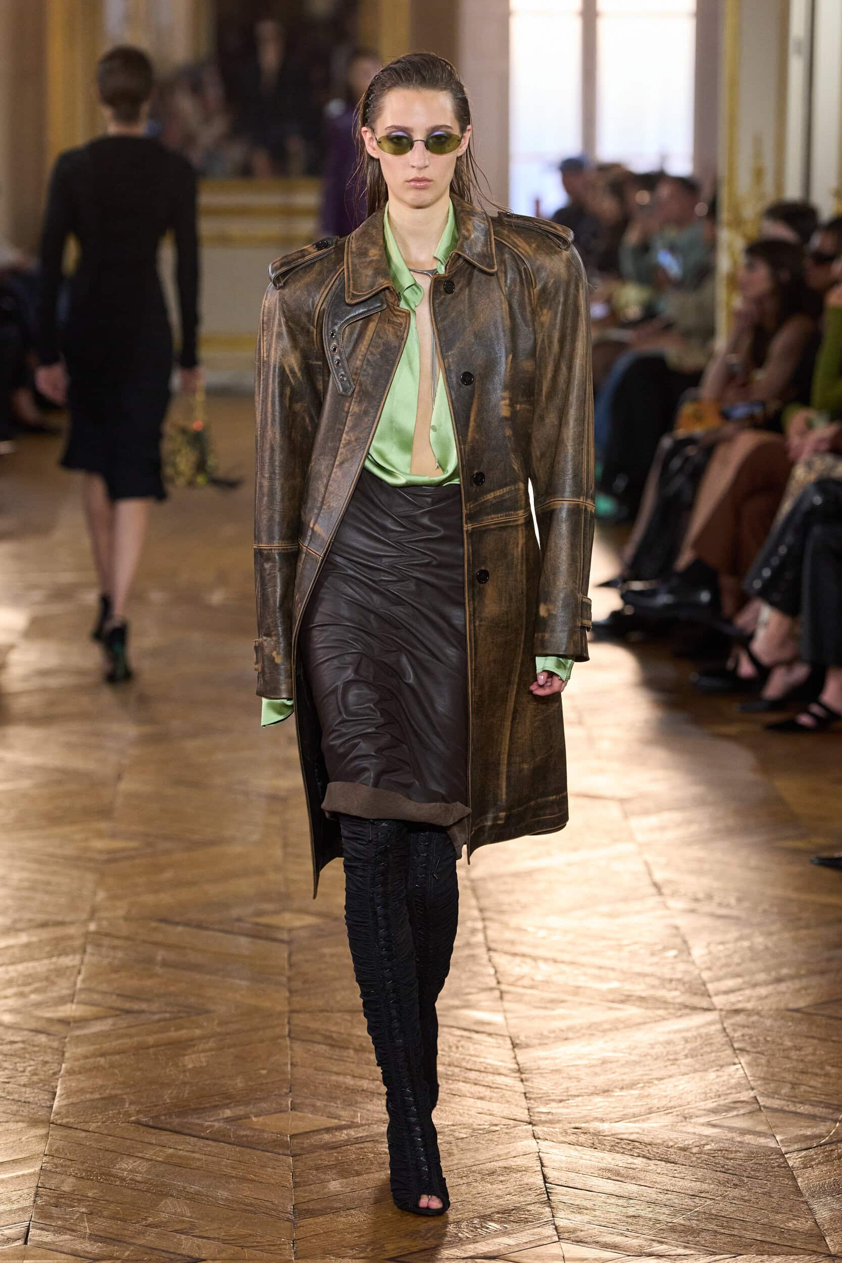 Look 17