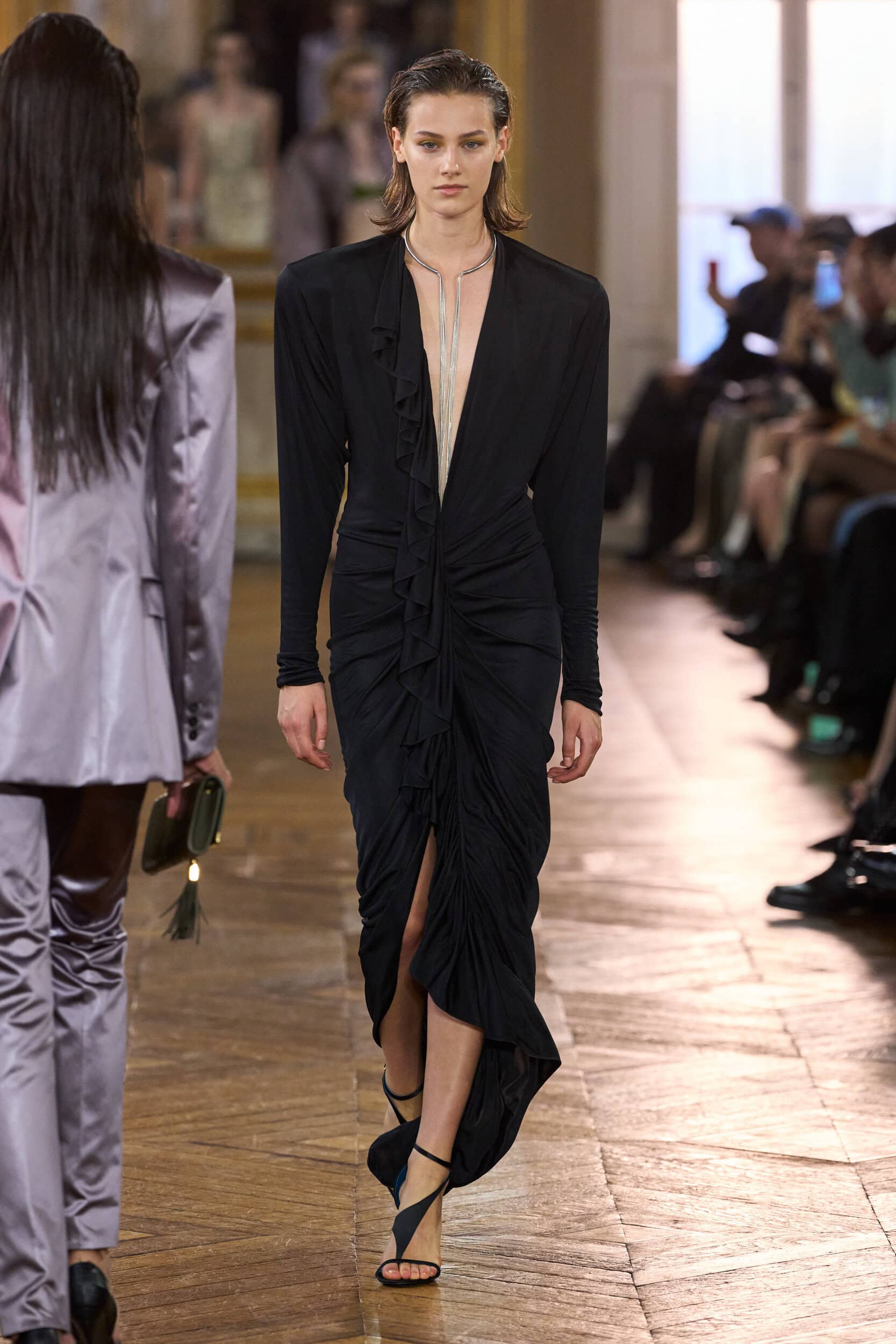 Look 28