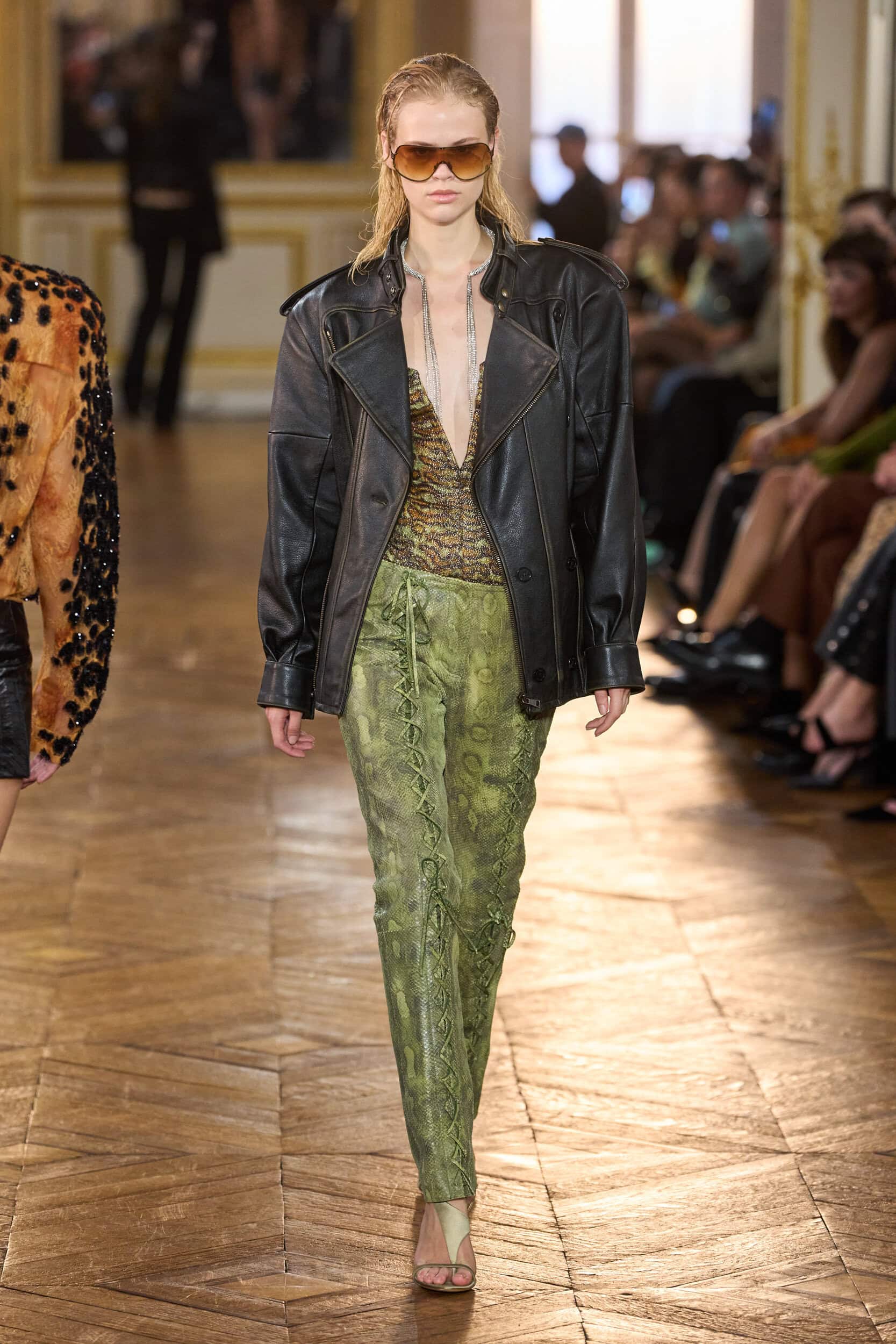 Look 39