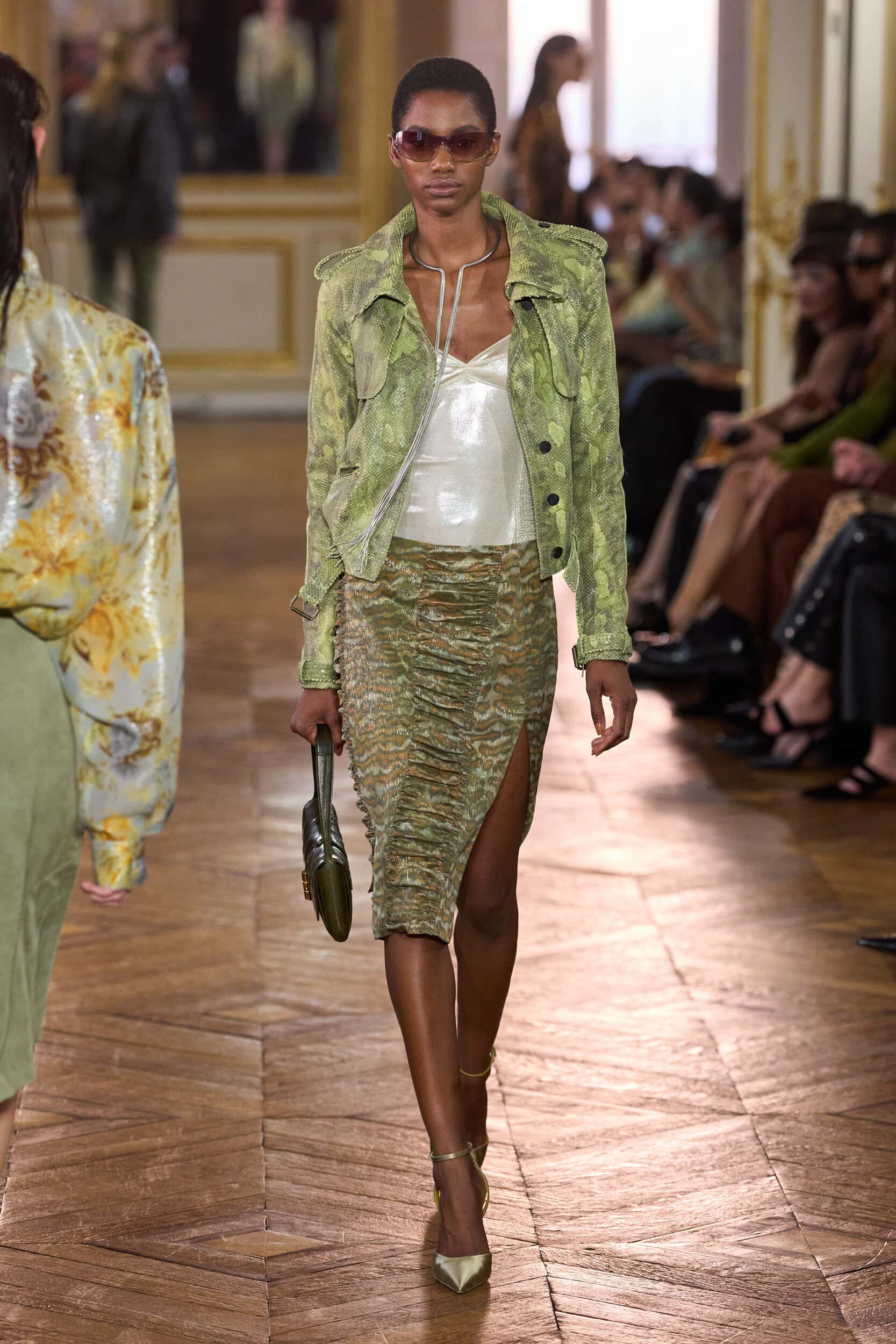 Look 43