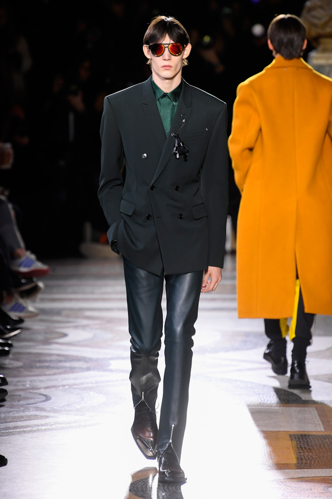 Look 9