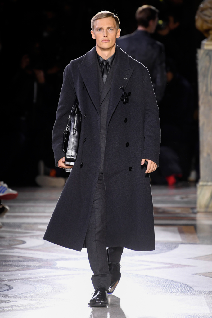 Look 28