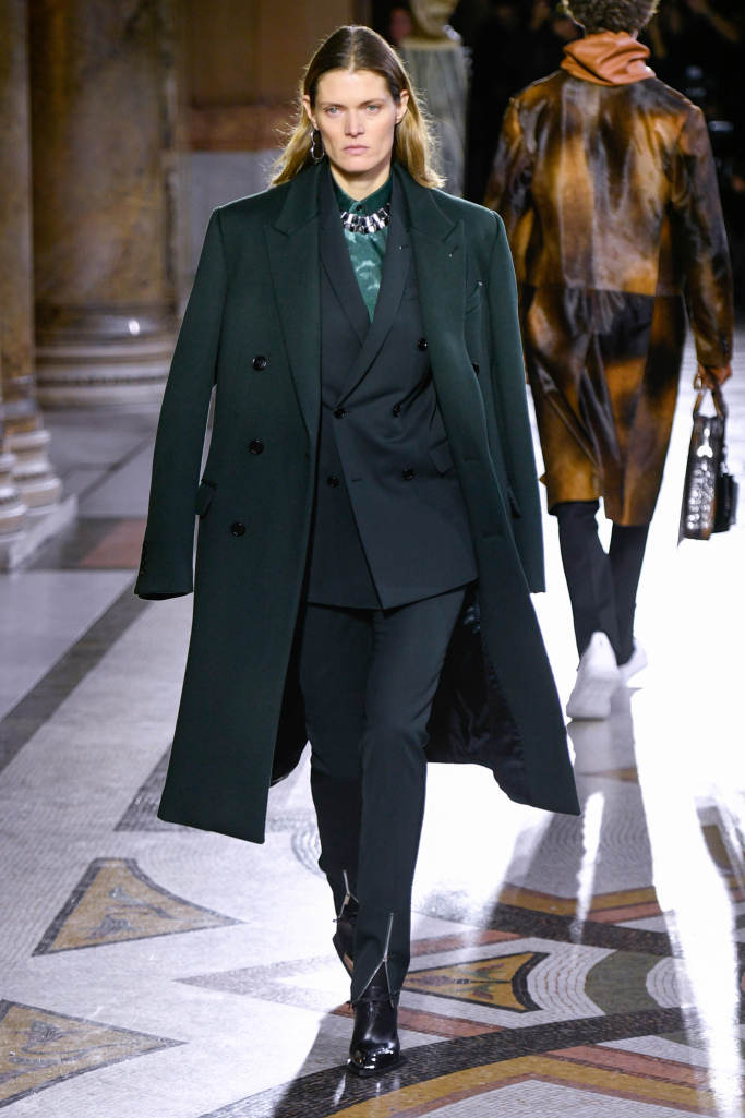 Look 33