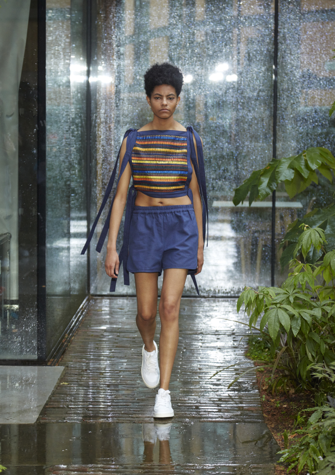 Look 15