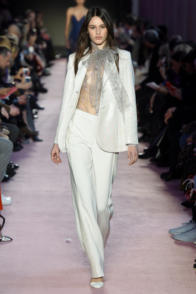 Look 30