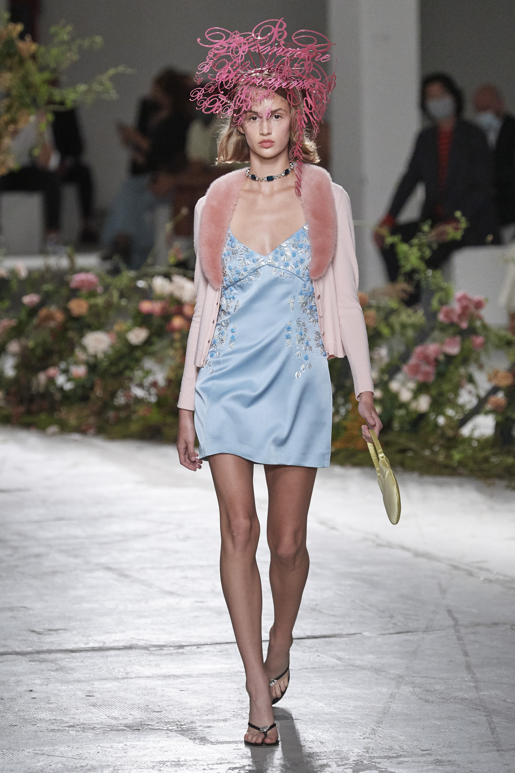 Look 12
