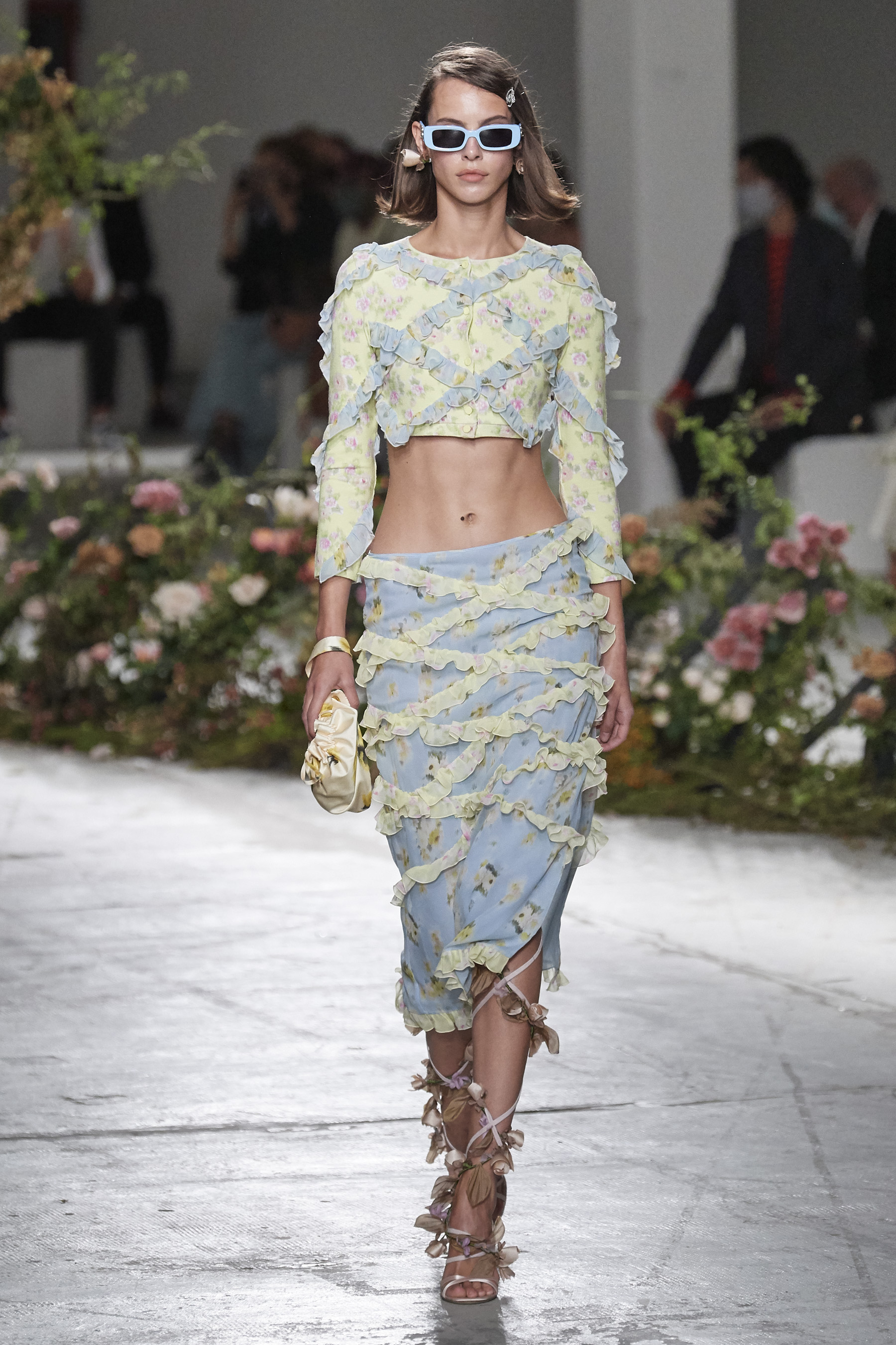 Look 13