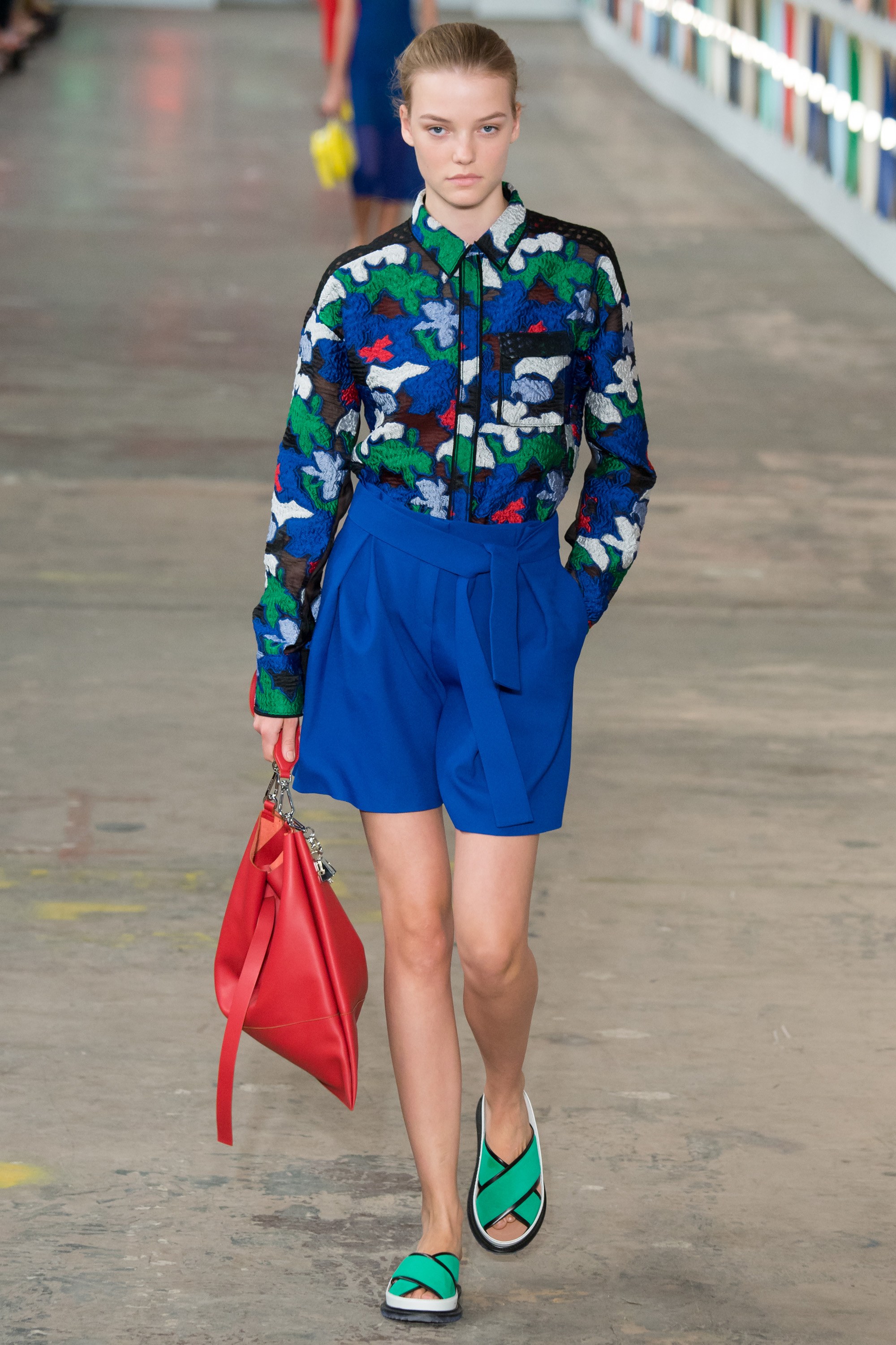 Look 12