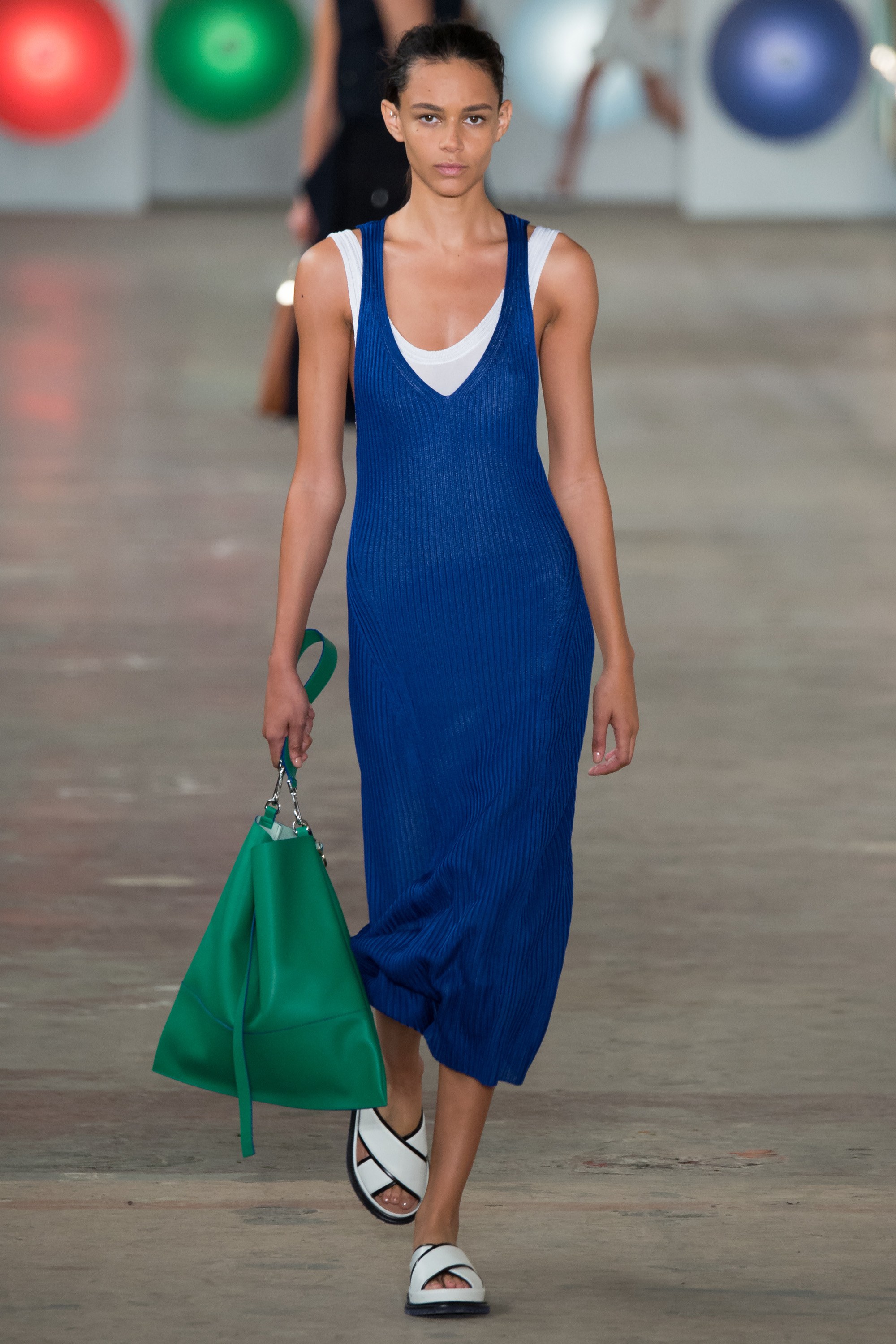 Look 18