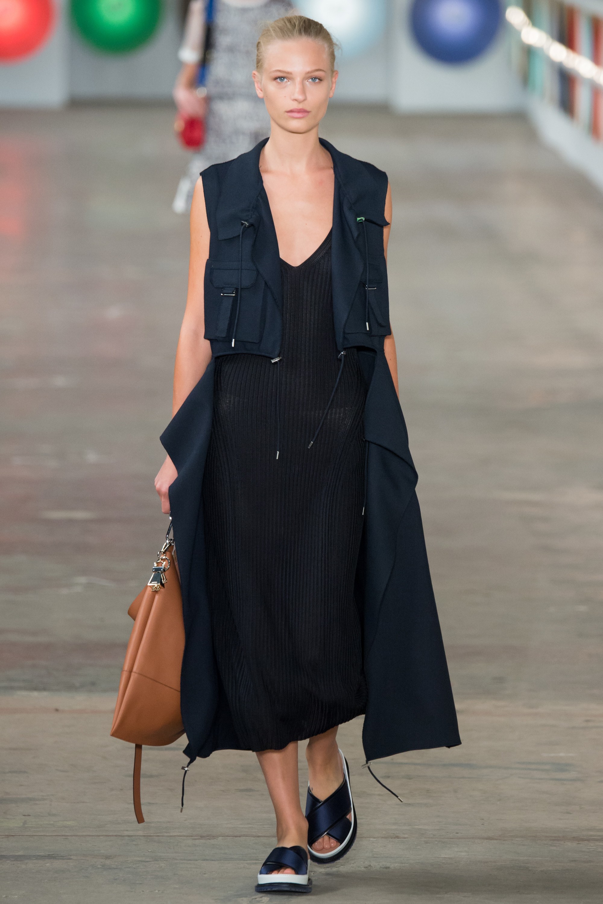 Look 19