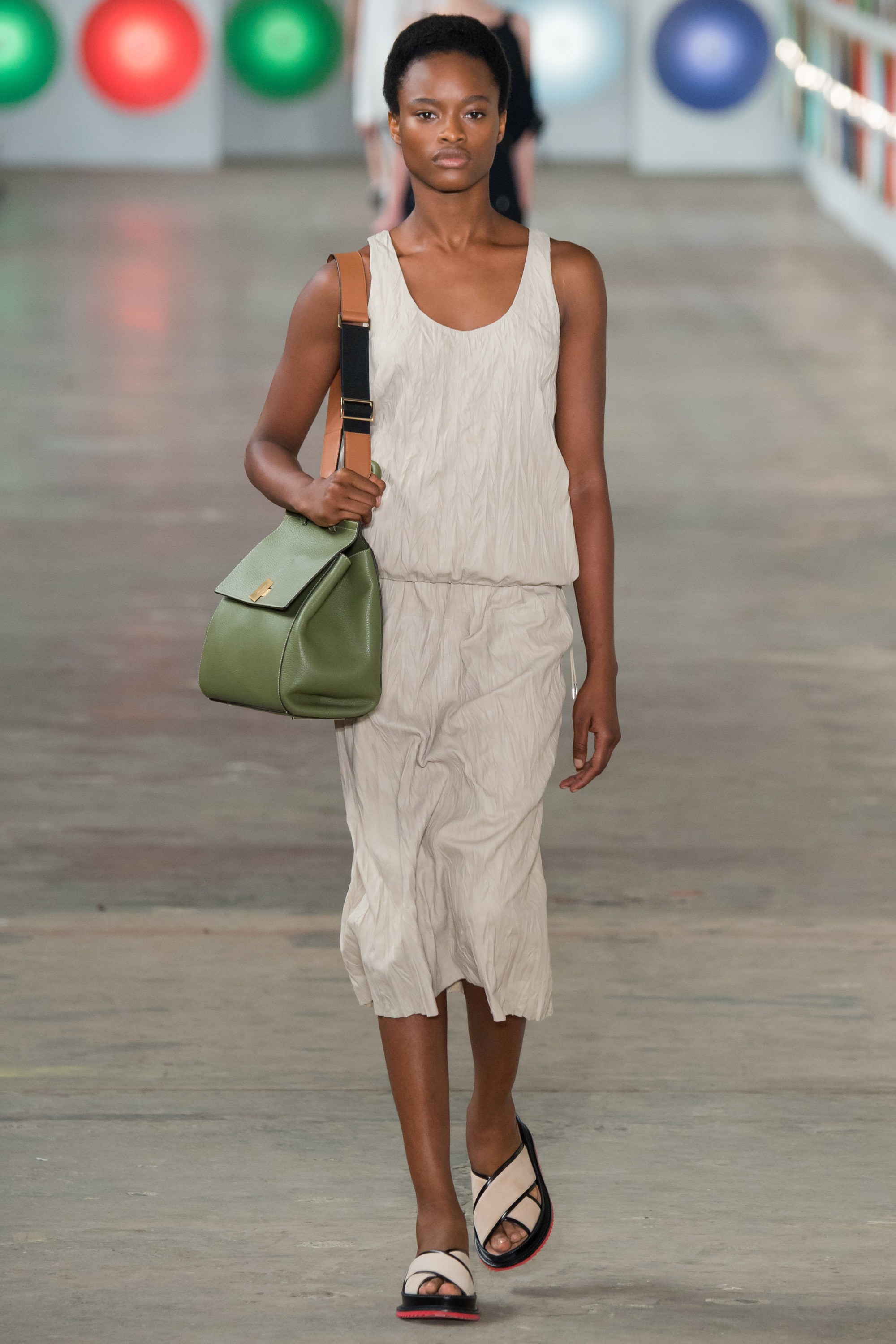 Look 25