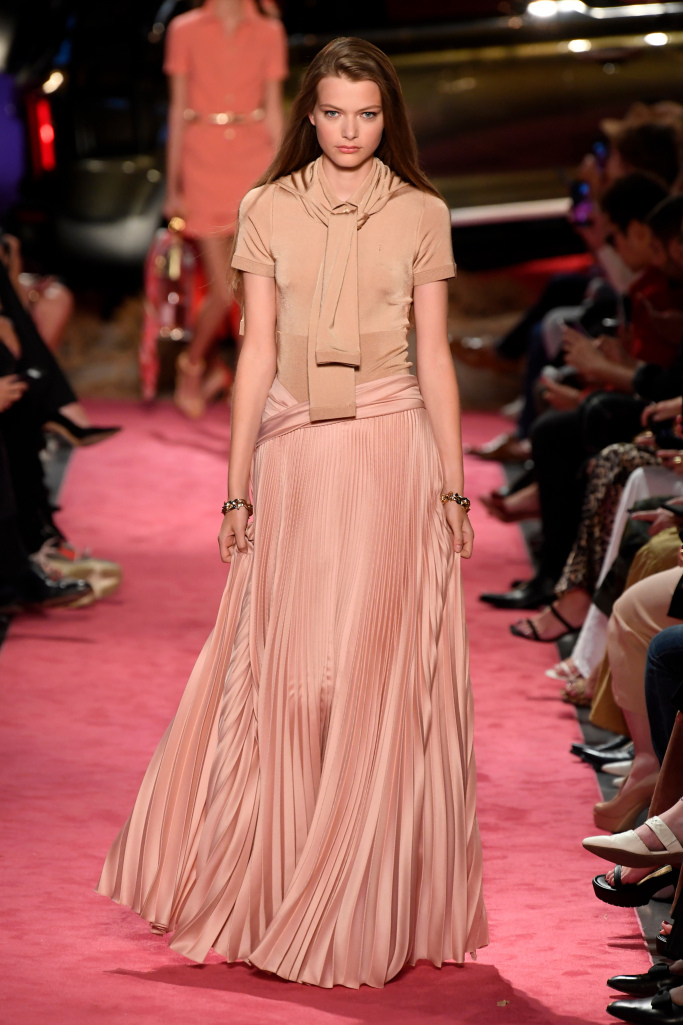 Look 18