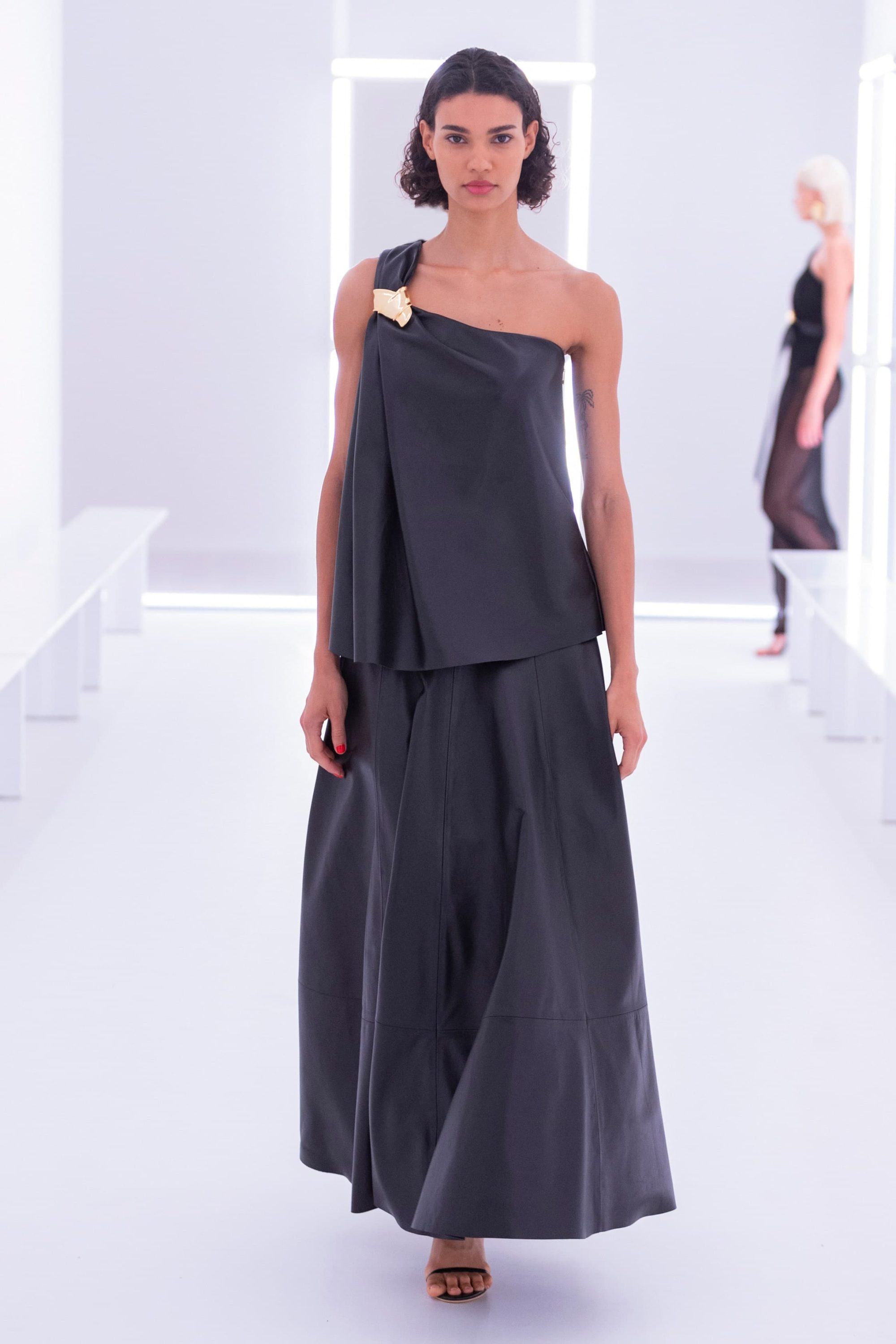 Look 11