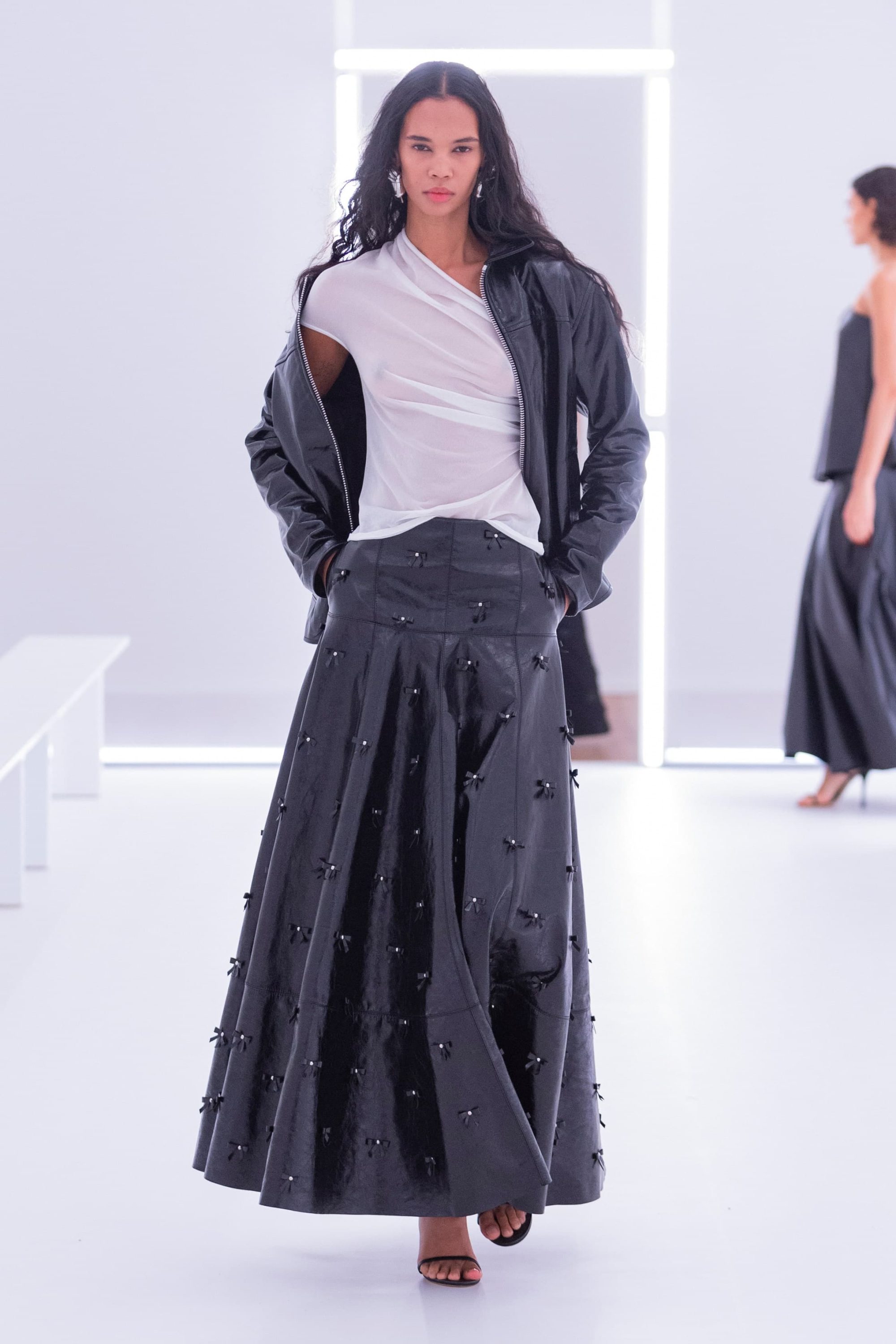 Look 15