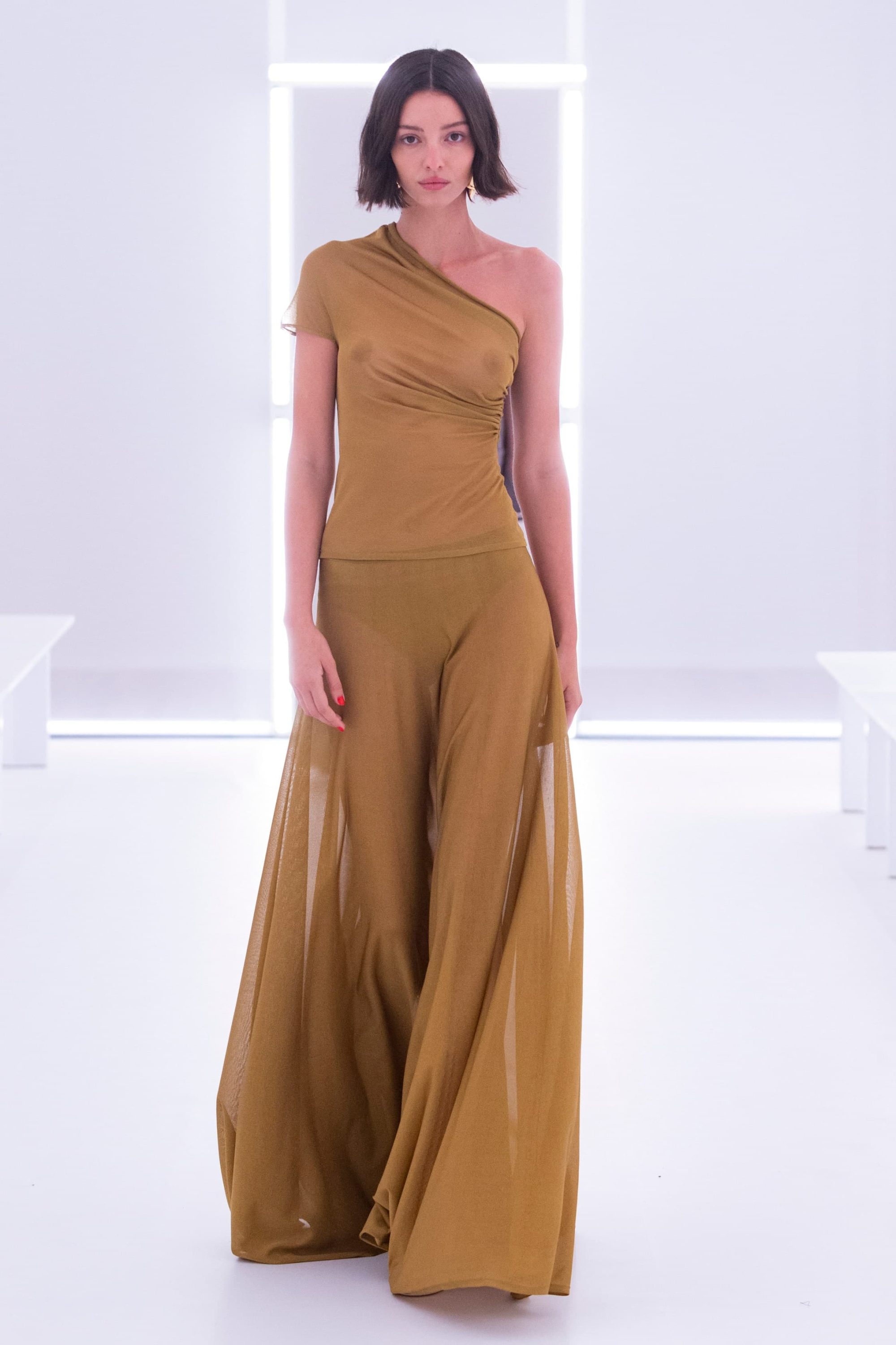 Look 27