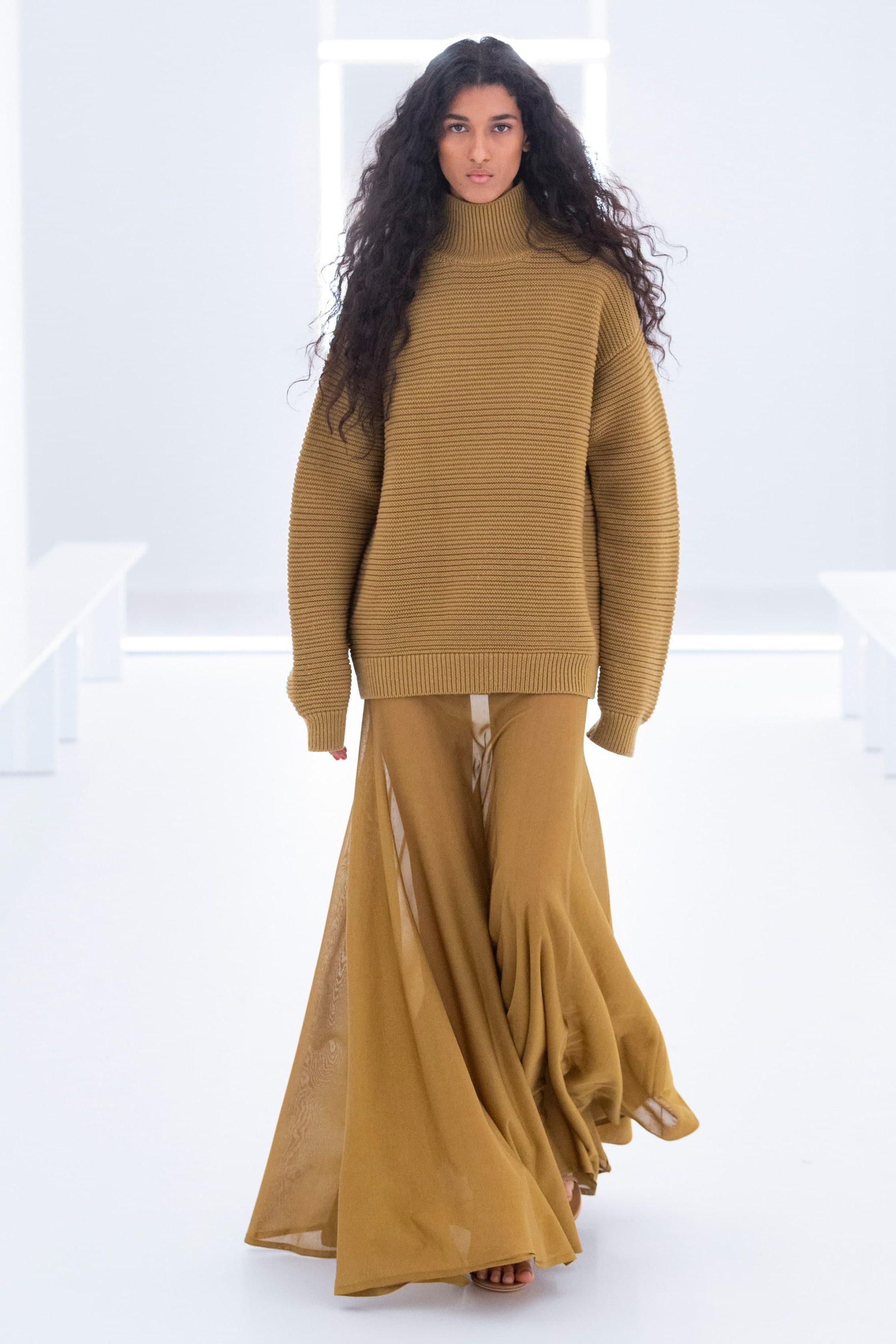 Look 30