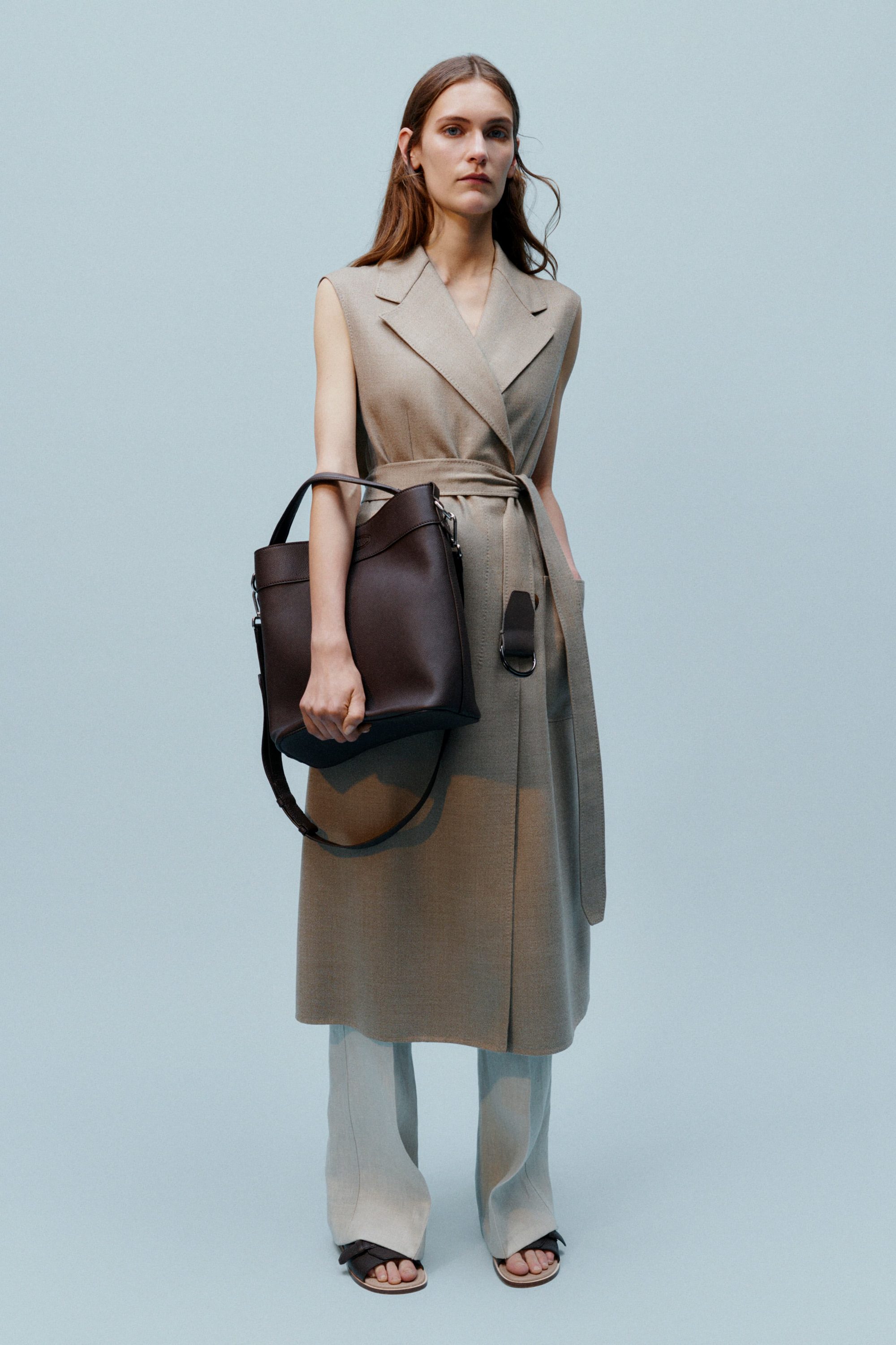 Look 16