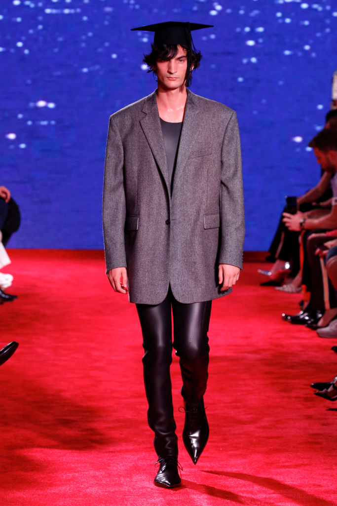 Look 18