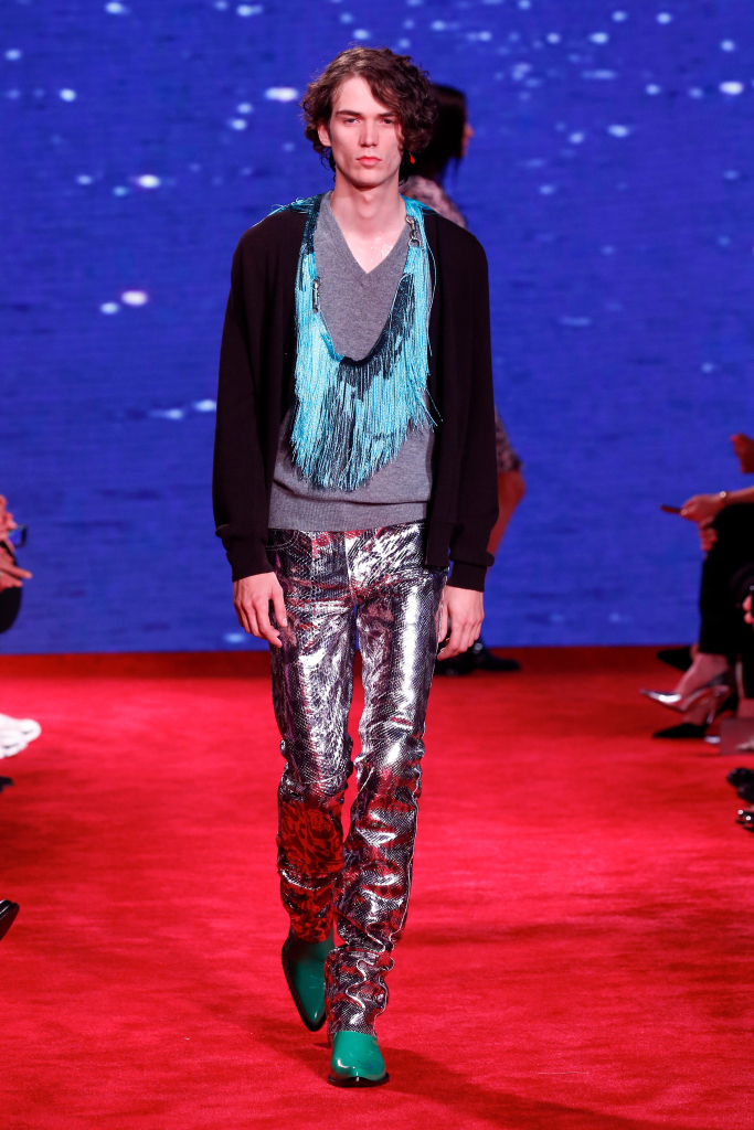 Look 32