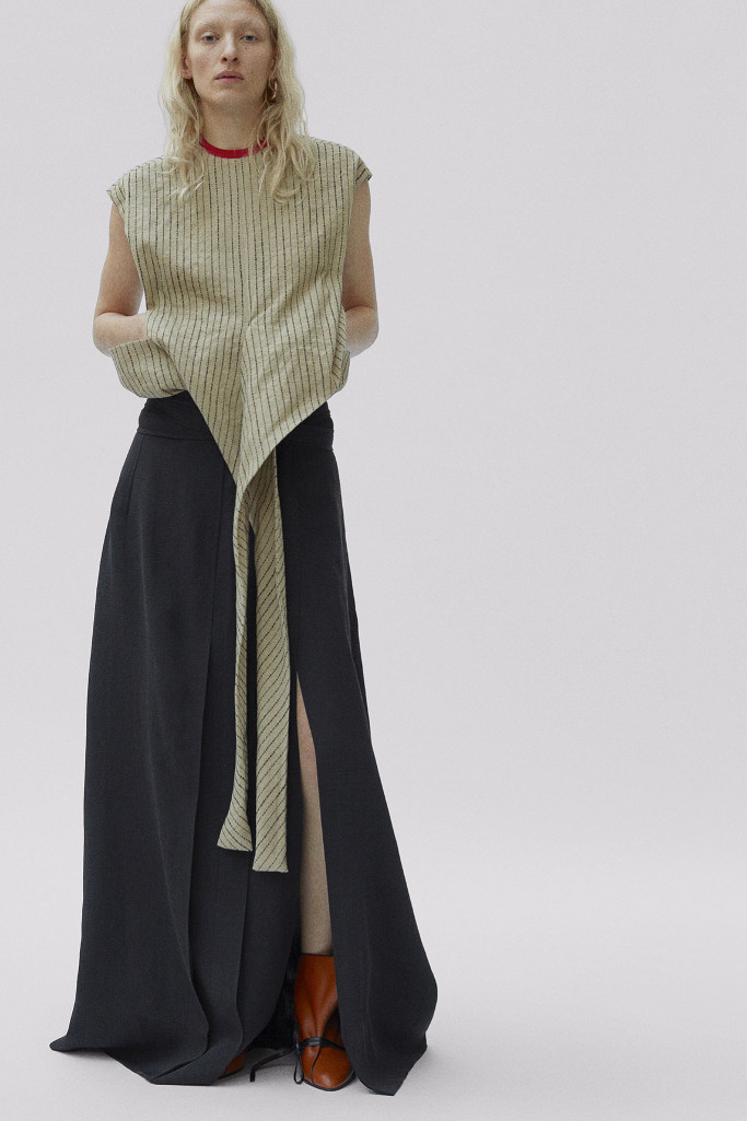 Look 16