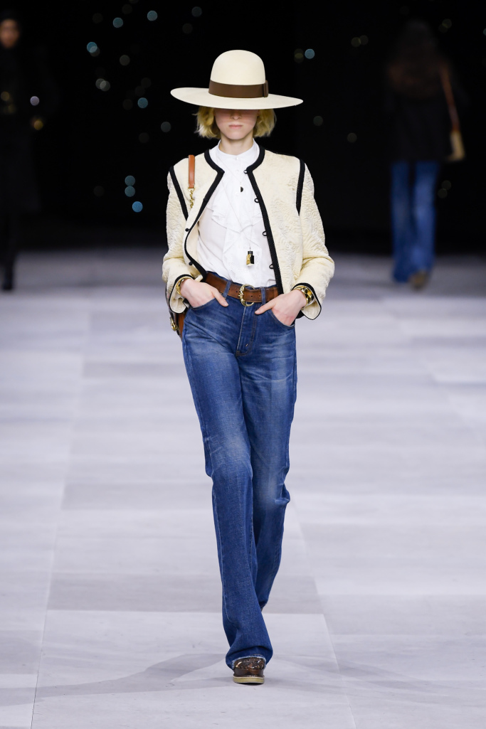 Look 24