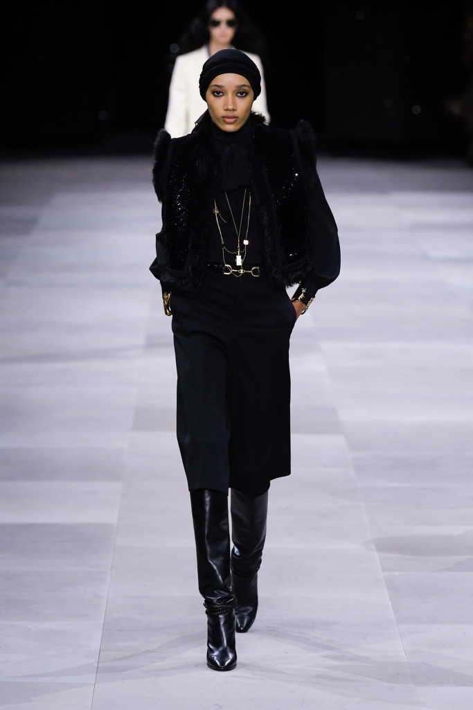 Look 25