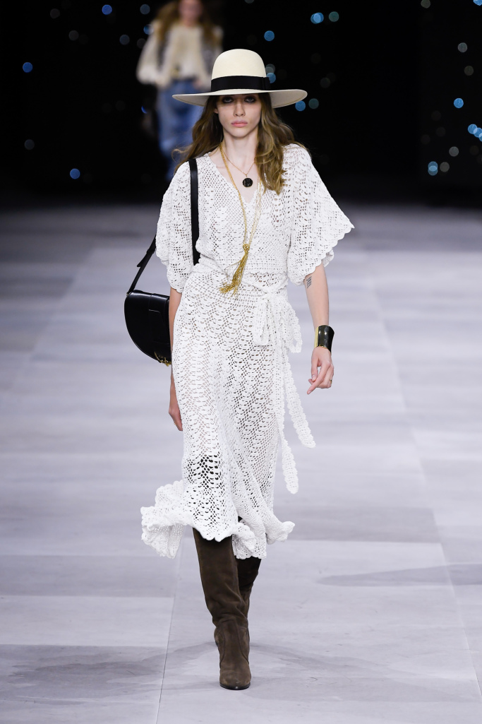 Look 28