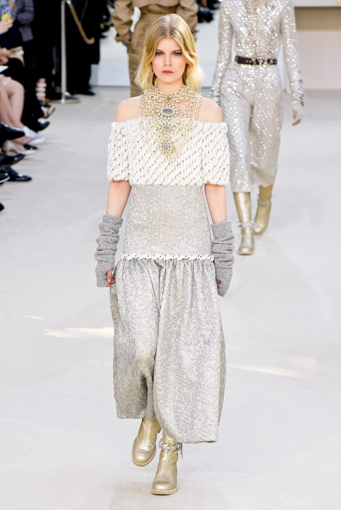 Look 70