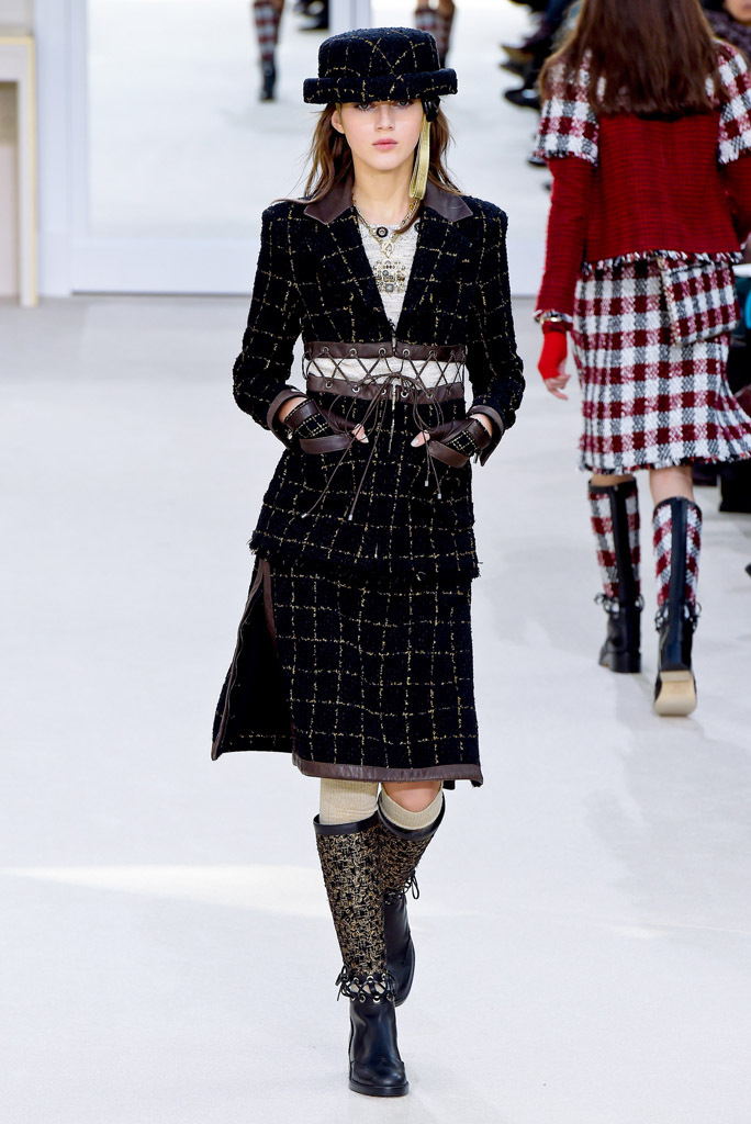 Look 27