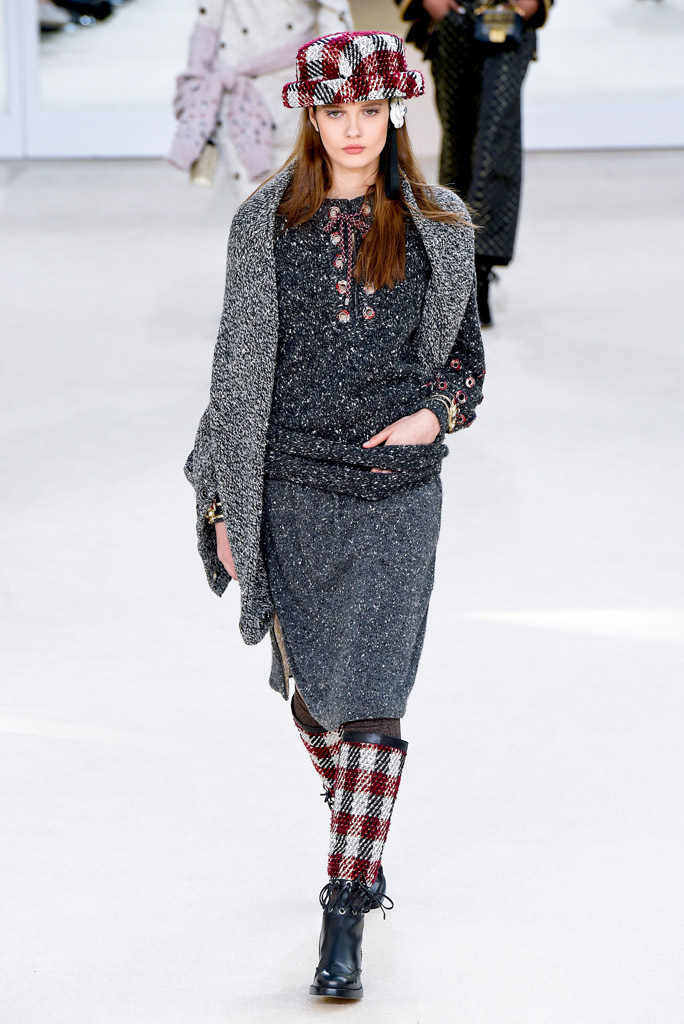 Look 32