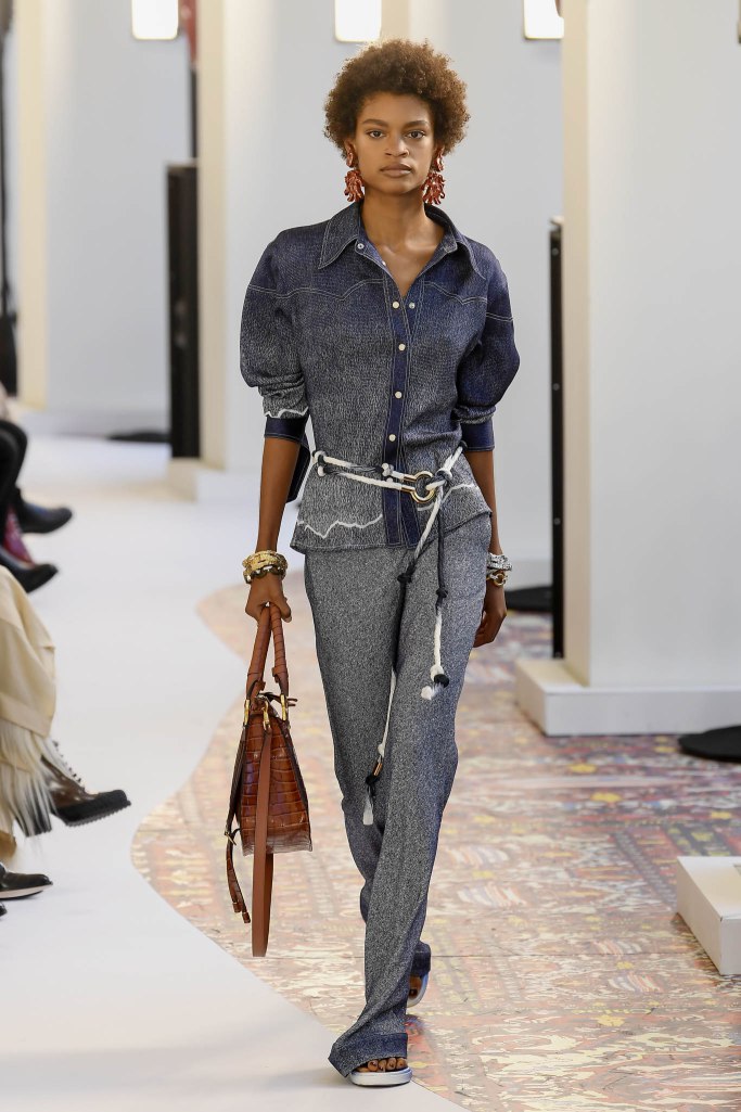 Look 25