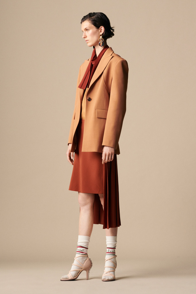 Look 15