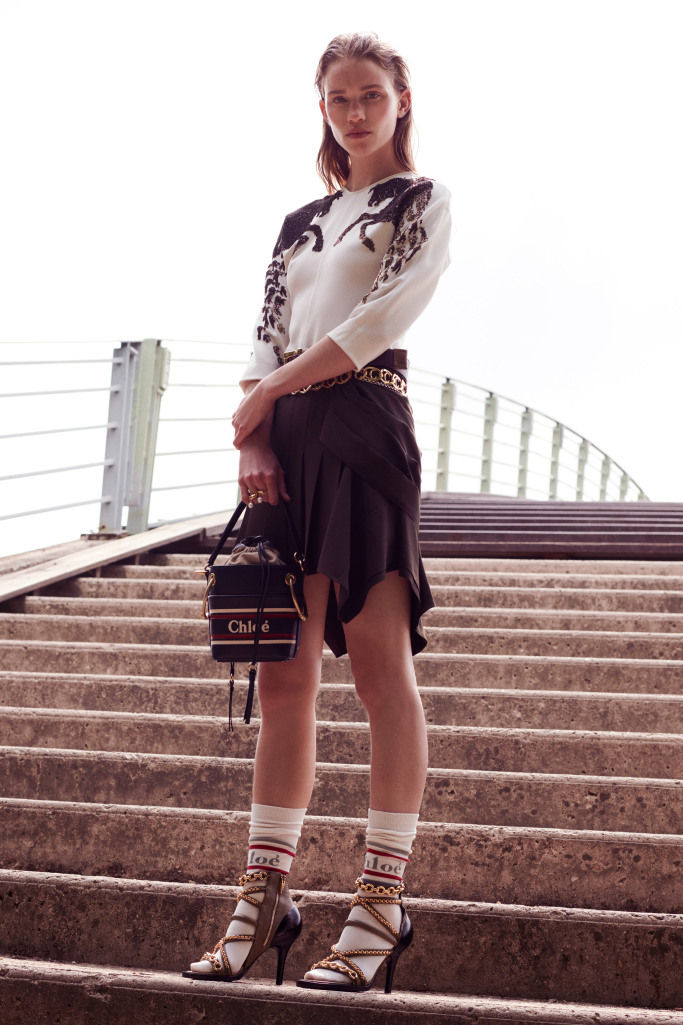 Look 30