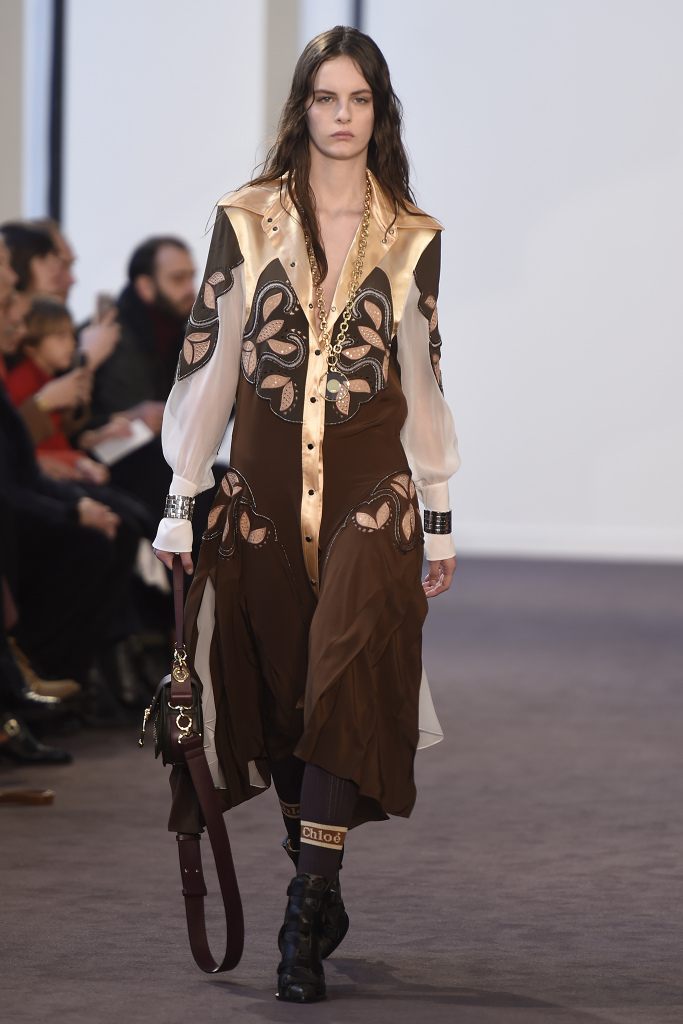 Look 15