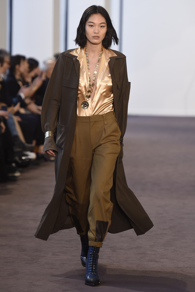 Look 17