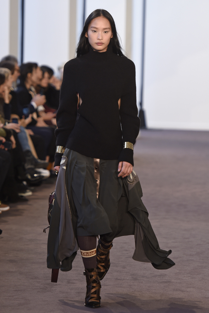 Look 19