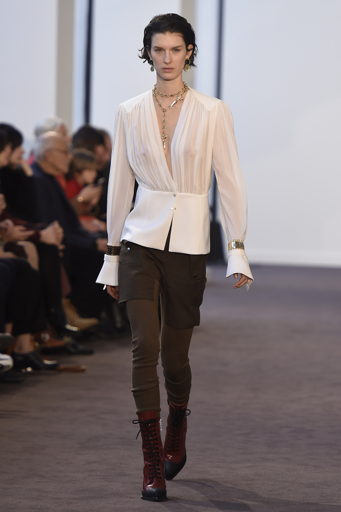 Look 24