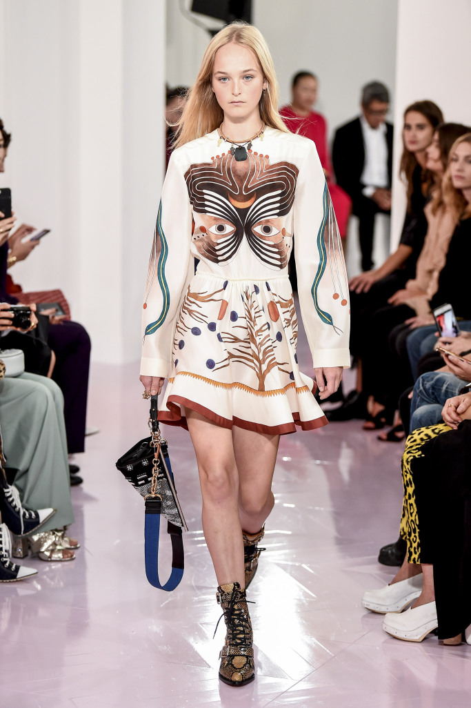 Look 11