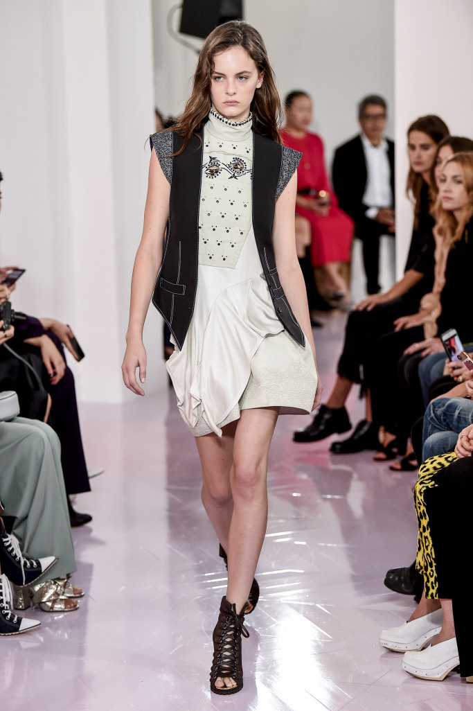 Look 13