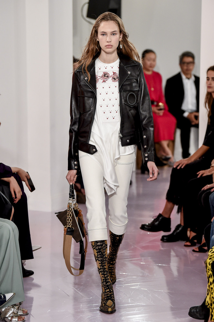 Look 15
