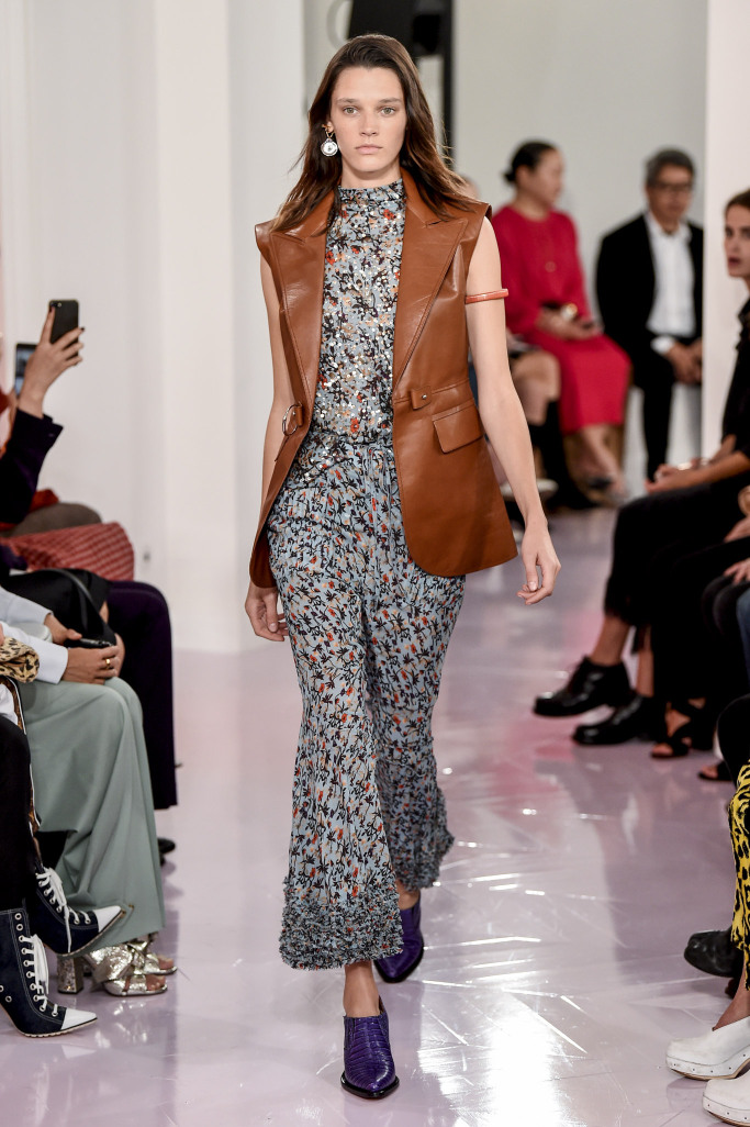 Look 25