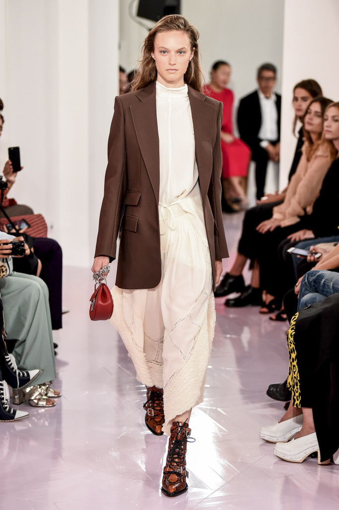 Look 30
