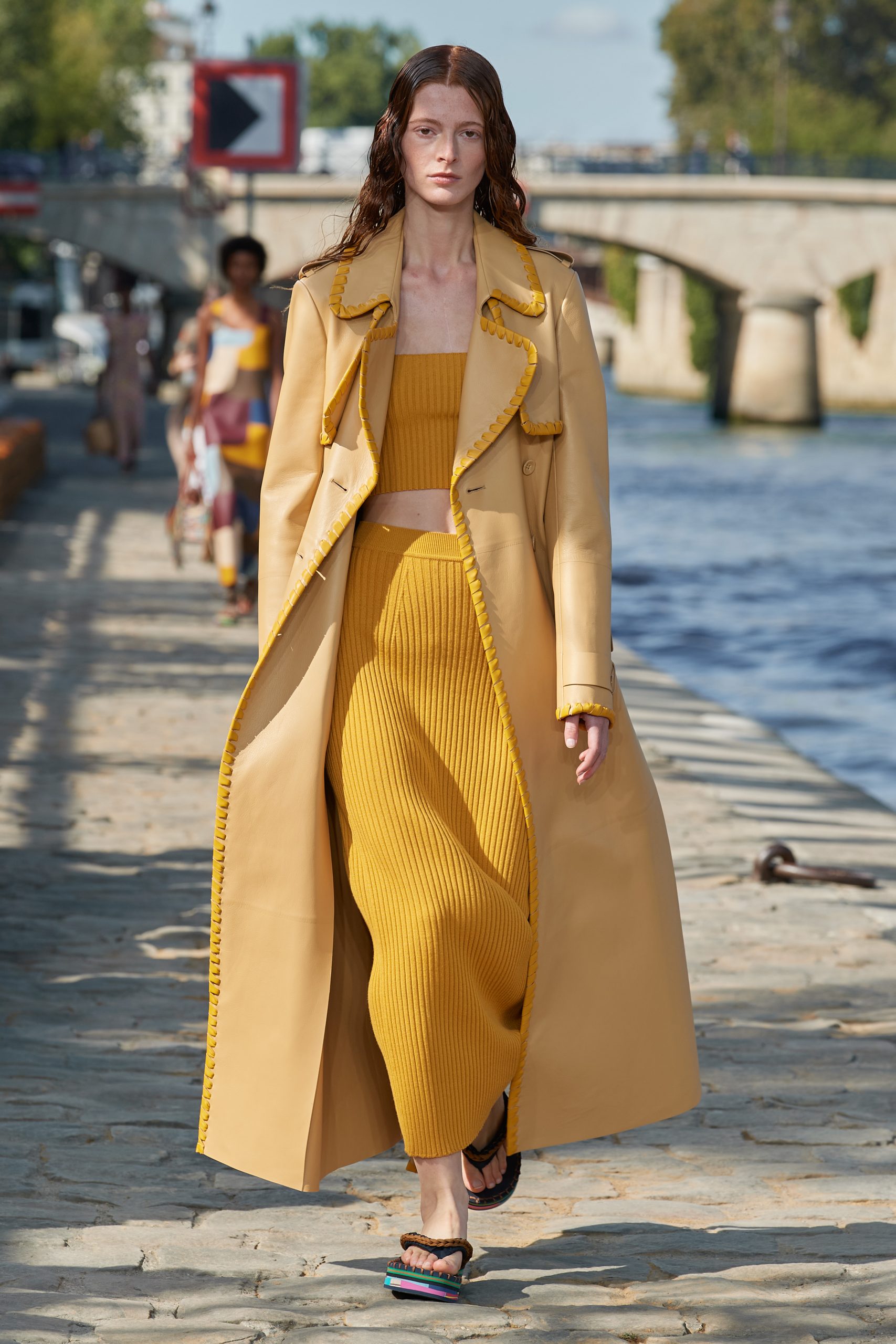 Look 7