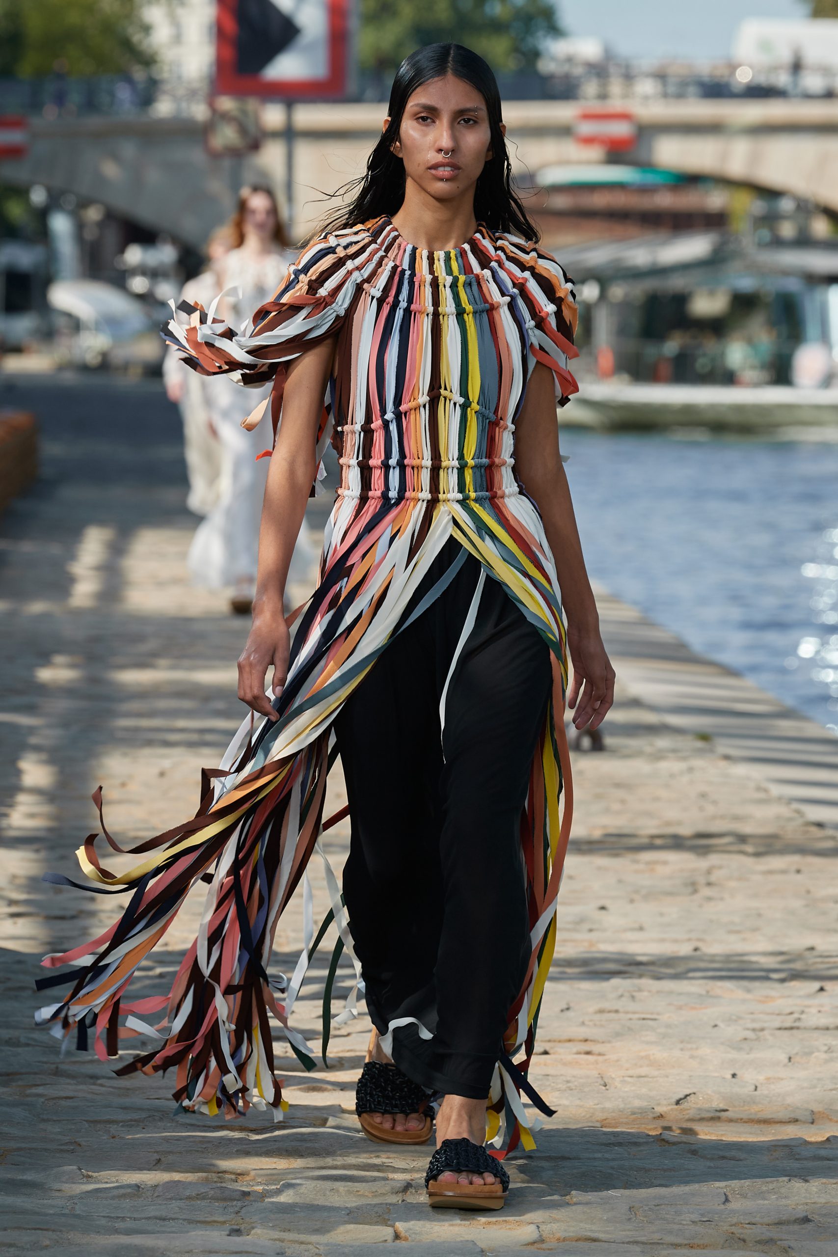 Look 28