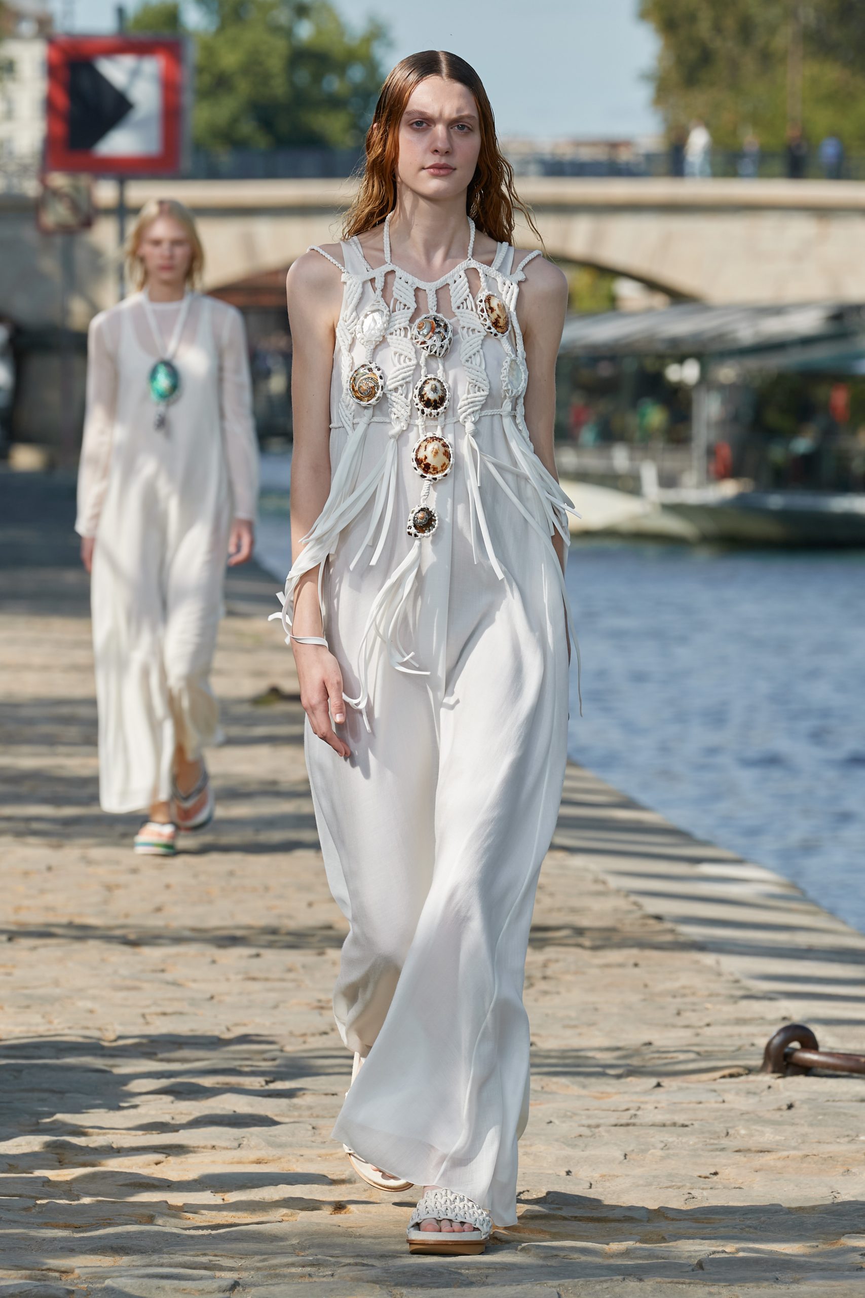 Look 29