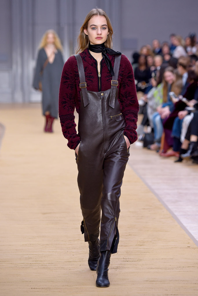 Look 16