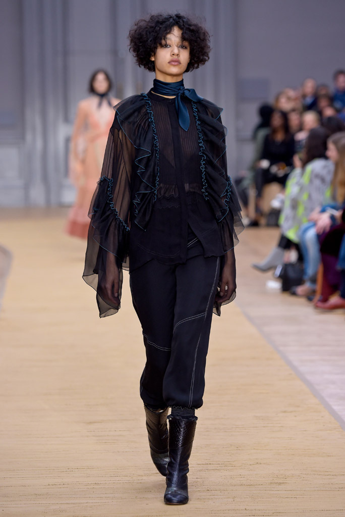 Look 19
