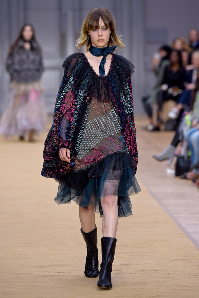 Look 30