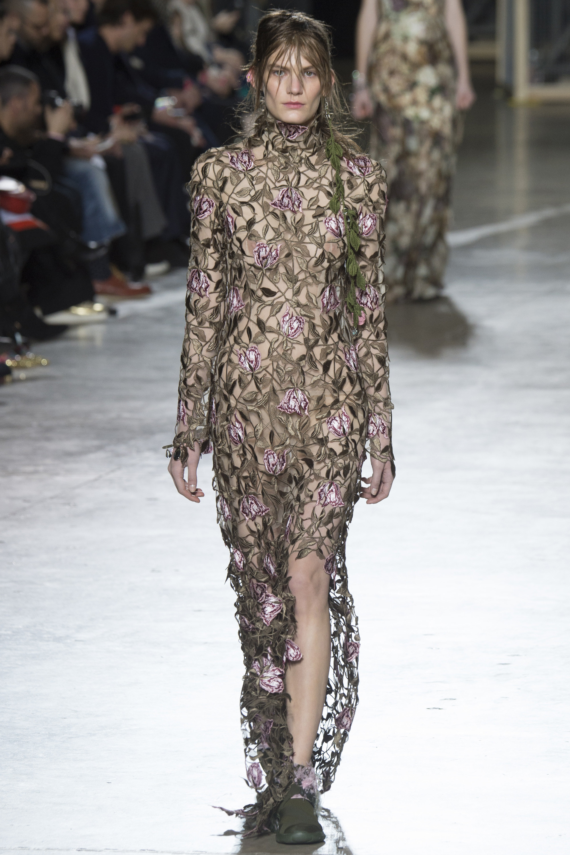 Look 19